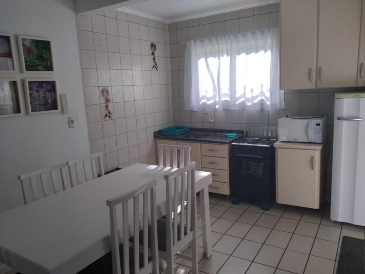 Residencial Pilati Appartement Bombinhas Buitenkant foto